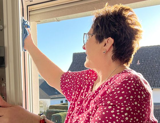 Richtig Fenster putzen: So einfach und schnell geht’s!