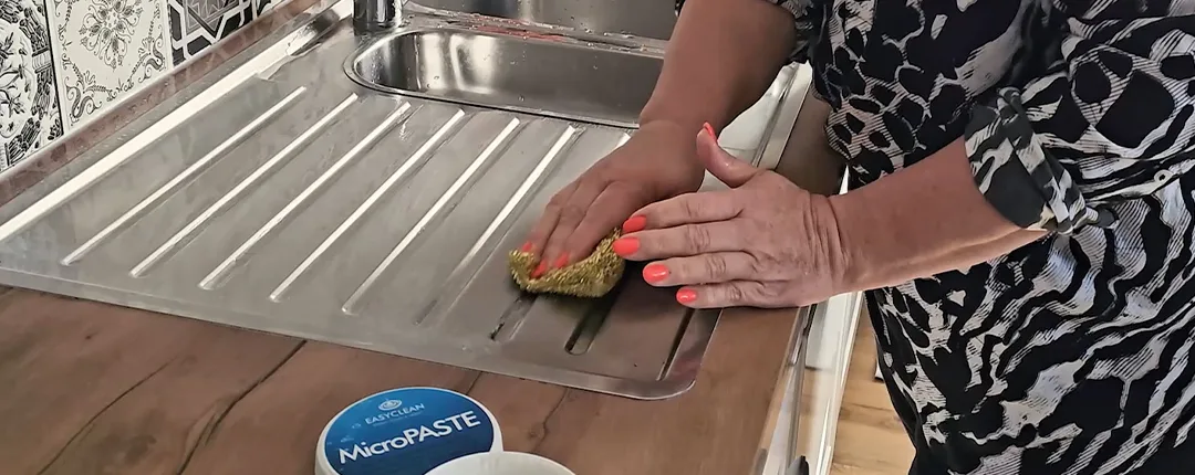 Edelstahl reinigen – natürlich, streifenfrei und glänzend